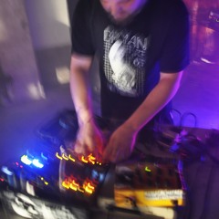 torn light comp track