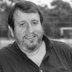 Canción Emelec es formidable, es Colosal sus forwards Inmarcables y su defensa es monumental.mp3