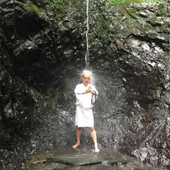 Stream 高尾修験滝行 / Religious austerities practice under the