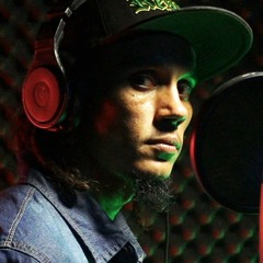 JAH DARTA - LIVE PERFORMANCE ( PREMIER KING )