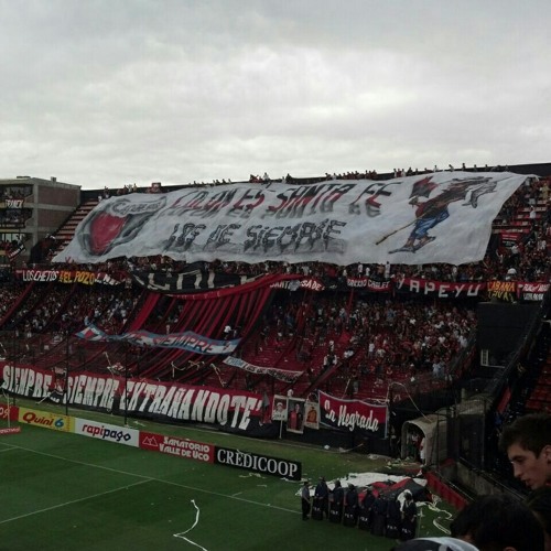 Me sobrabas tu, Charly el Cumbiero
