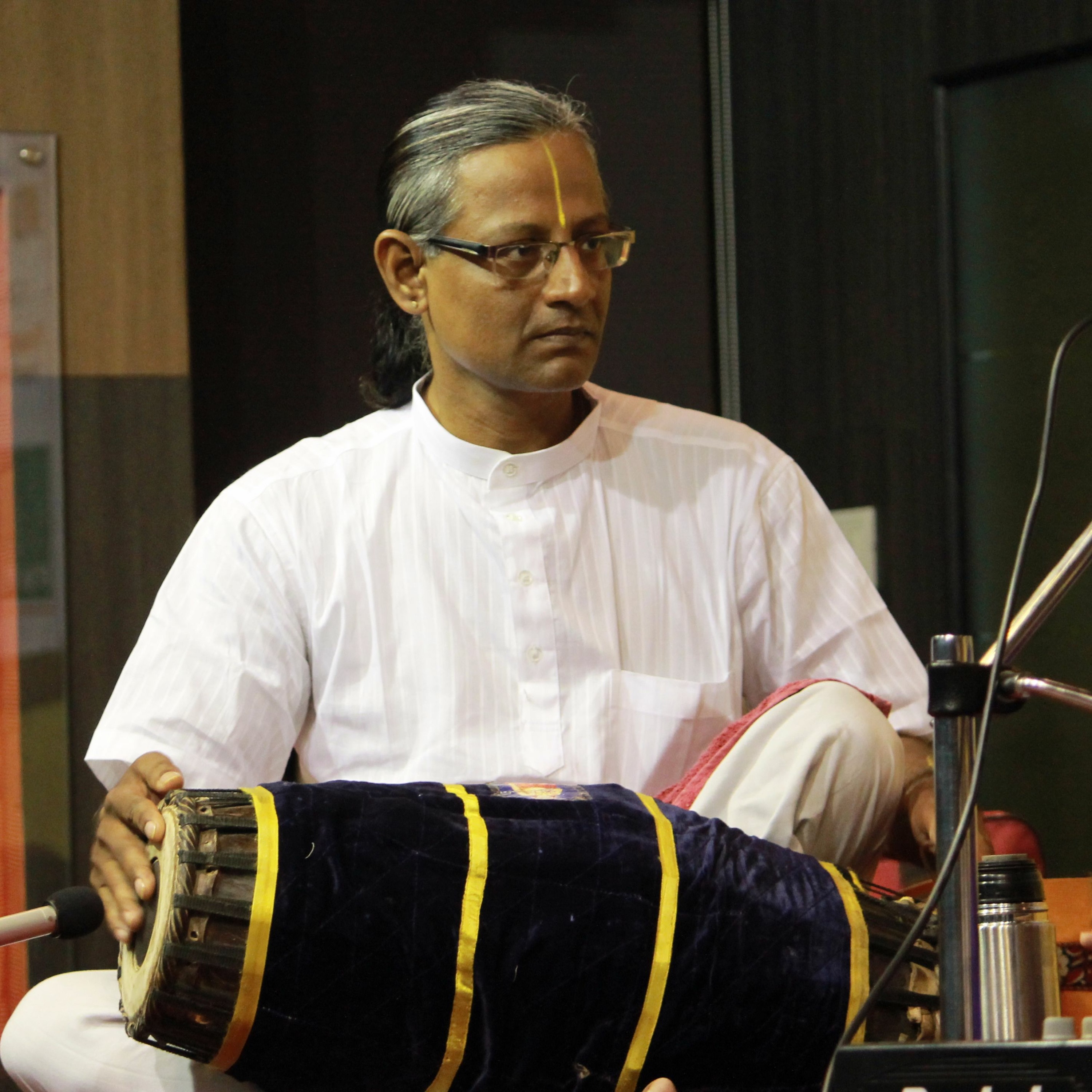 Carnatic Percussion Solo-Listen to Mridangam Solos by Mannarkoil Balaji, Mridangam Artiste