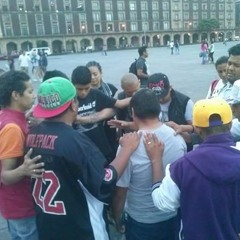 Dulce Perfume a tus pies- USK Crew PORAMORALASCALLES