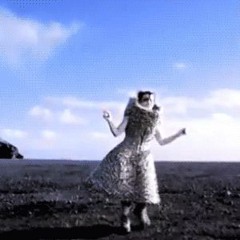 Who It Is, - Finnebeassen vs. Jackson (MARTELLOW's Mash - Up)