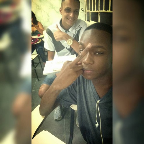 MT - O MATHEUS EO ROGERINHO TA TOCANDO E ELAS ENTRA NO CLIMA [ DJ MATHEUS & ROGERINHO DO QUERO ]