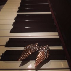 Jade L. covers All of Me - the engagement whisper (John Legend)