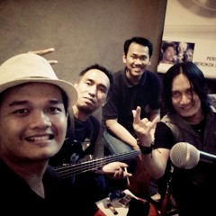 Main hati - Andra and the backbone - cover the hangouters