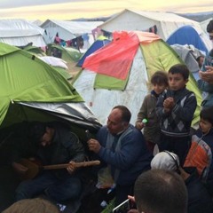Syrian-Kurdish improvised concert in Idomeni, northern Greece