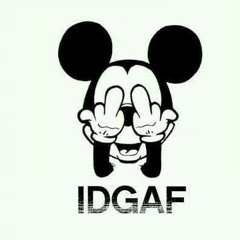 Freestyling while cleaning lol?✌???