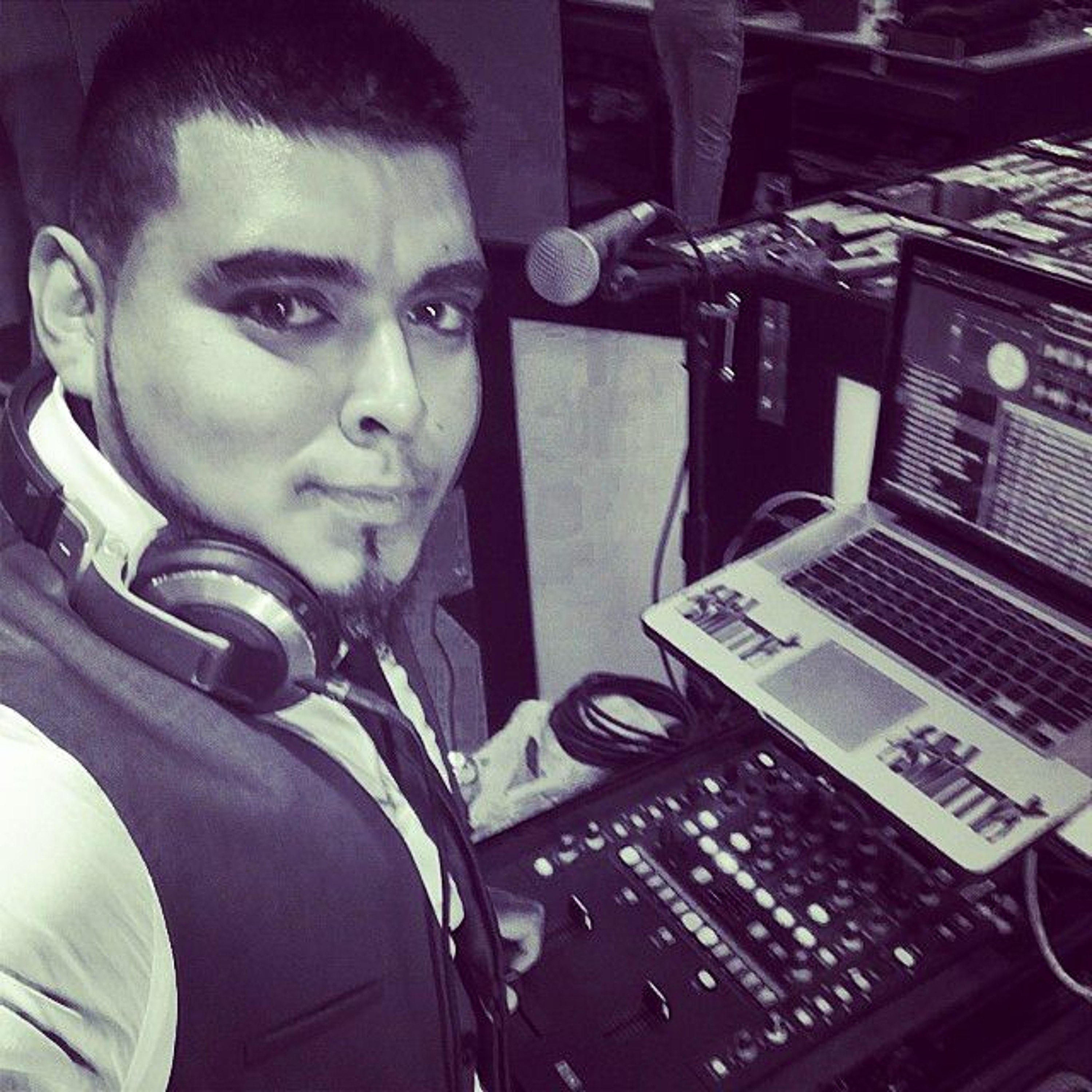 DJ Smitty YOUR DJ