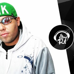 MC Caio - Empurrando Na Novinha (DJ R7) Lançamento 2016