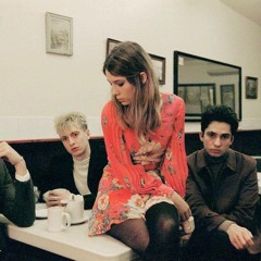 Leah Hamer chats to Wolf Alice