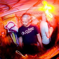 Survival & MC P-Fine Live @ Dirty Freq's 13-12-2008