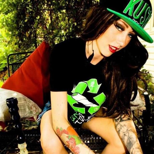MC Davi - Elas Tao Louca - Electro Funk 2 (Dj Piu Piu ) 2016