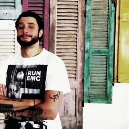 أنا اسمي ايه؟؟؟  أحمد فاروق الفيشاوي