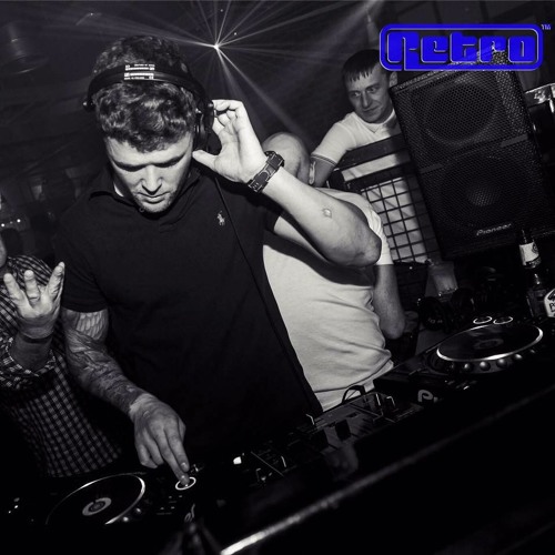 LIVE at Retro NYE 2015