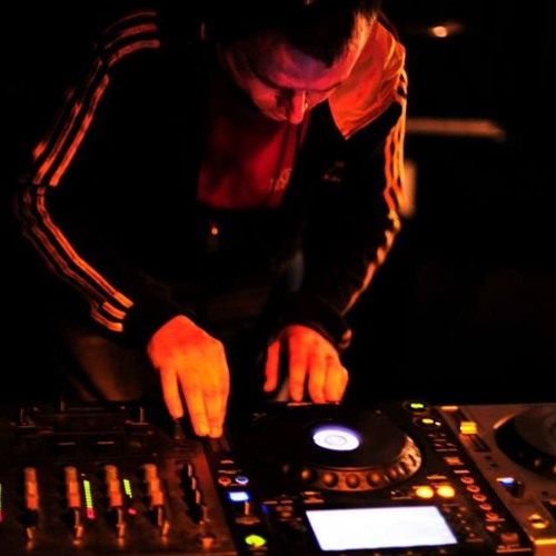 Dj MasterPeace "Un - Ironed Shirt Mix" 15 - 03 - 16 FREE D/L