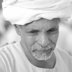 ابوعركي البخيت - ما بتشبه القمر - معزتك