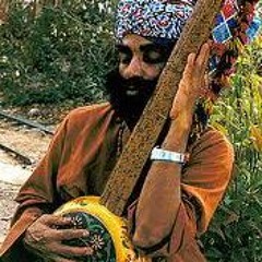 MOON MAIN TOON MOUJOOD (SINDHI SONG) ALAN FAQEER. (SD)