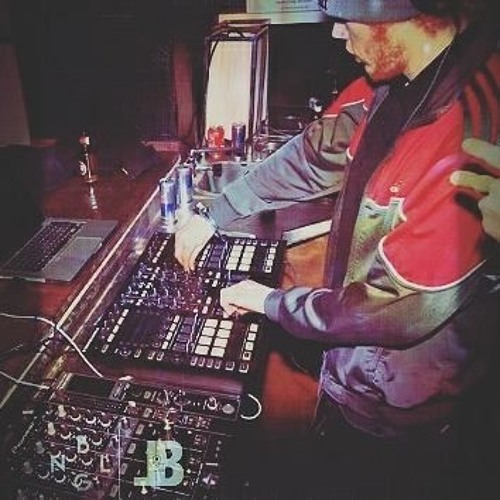 Elhase II LIVE@BINOLOGIE001 DARKTECHNO II 2016