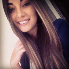 When We Were Young- Adele cover by Nicole Abusaíd