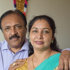 Bahut pyar karte hain tumko sanam