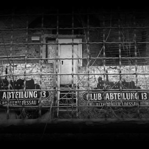 4'nTurm - Sind Sie Zu Stark Bist Du Zu Schwach x Livetekk