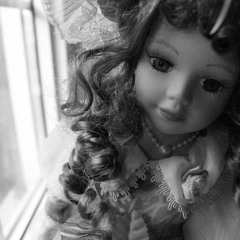 CharijoyXXYXX (cover)porcelin Doll