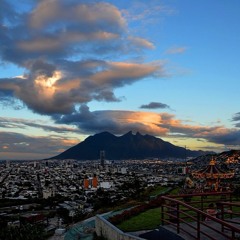 El Condor Legendario-Aniceto Molina Epicenter