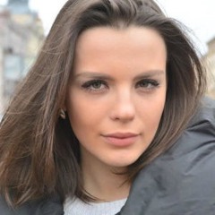 Красная Королева - Ксения Лукьянчикова