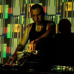 r u f f l e s [live]