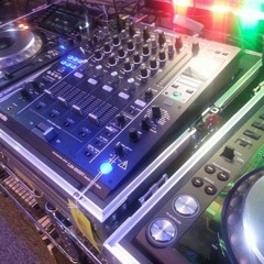 Basement Vibes 80's 90's y 2000 (en español)  #57 - DJ_CJ