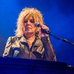 Lucinda Williams - Kent OH 3/26/16 02 - Pineola