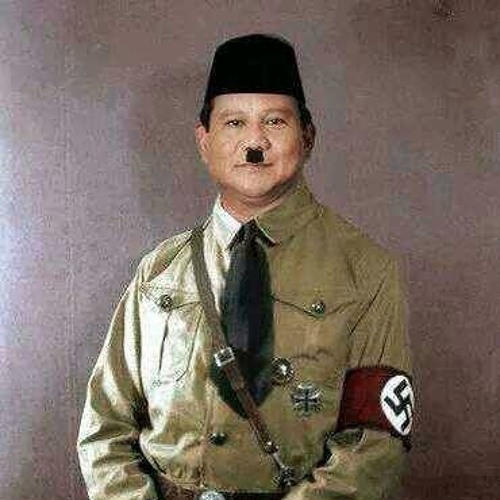Немецкие пародии. Униформа Адольфа Гитлера.