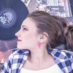 5 Mary Poppins Y El Desollinador - July (Fabi Cantilo)