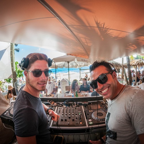 Live Mix @ Do Brazil Easter Monday 2016 B2B Yo-One Sutter & Thomas A