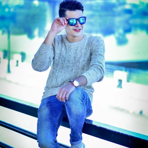 النجم احمد عامر و اغنيه علمني حبك مع الواجهه محمد حاتم و النجم حسام سكر
