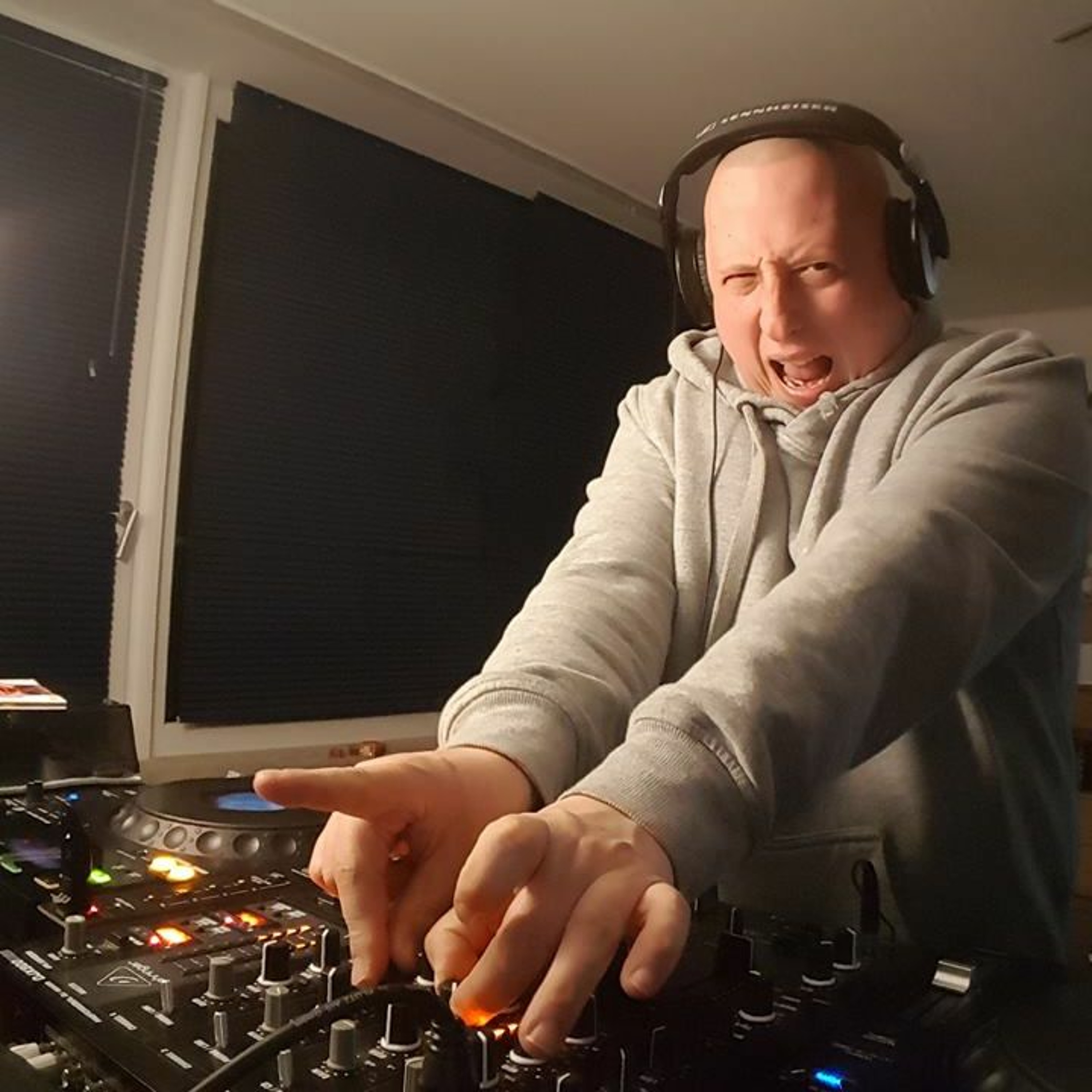 Flocalis - RauteMusik TechHouse Ostermarathon Set 3  (Samstag 26. März  20 - 22 Uhr) episode artwork