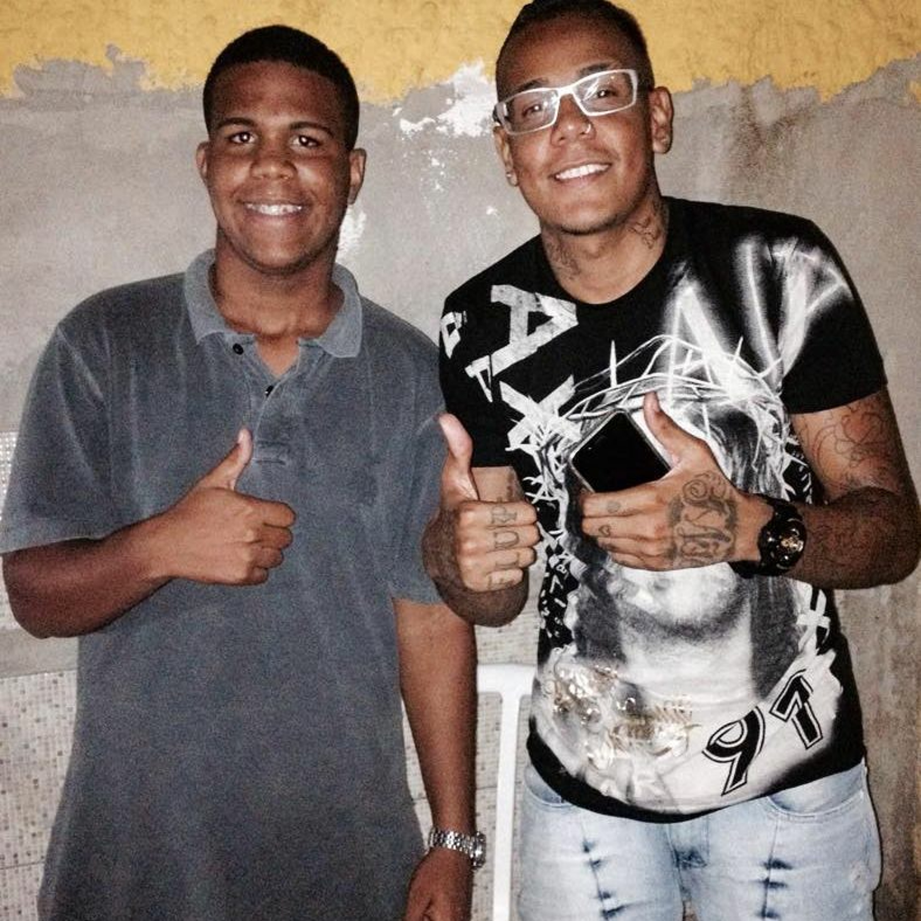 MC FLUUP - VÁRIAS QUERENDO DÁ - (BELFORD ROXO) {{ DJ 2L MLQ SINISTRO}} episode artwork