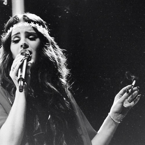 Lana Del Rey - Honeymoon Live BBC Radio - Empty Arena