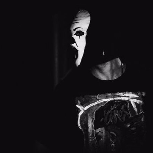 Из подворотен