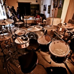 KARMAPIRIN / DRUM & BLUES (cover)