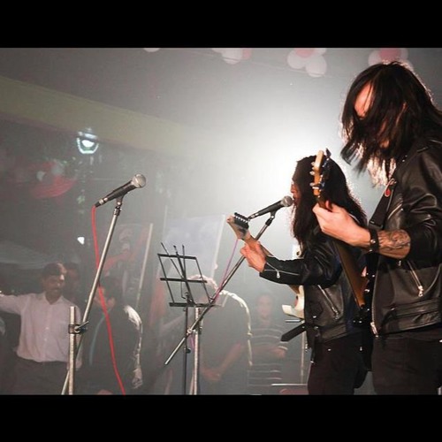 Here I Stand - Traffic Jam (live At Sutra)