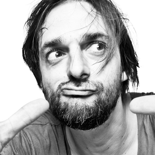 Ricardo Villalobos Vs. Martin Buttrich - Waiworinao Hunted [Nando T. REMIX]
