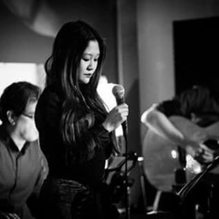 You Know I'm No Good - Live Acoustic Cover By Christy Zwambach