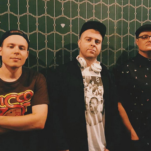 Analog Cues-The Diamond-Weds & Sun-Hubbz, Nick Bike & The Stunt Man