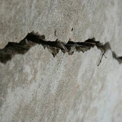 CRACK UNDER PRESSURE (K.HONEY FEAT. C. TUCK)