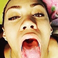 Trillionaire TGray - In Her Mouth Freestyle