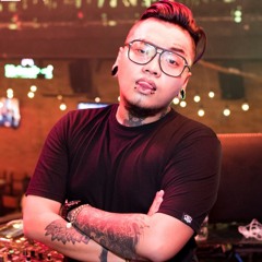 DJ