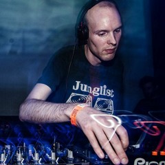 Cerberus_Substitute_Woofing_08_04_2016_Jungletrain.net